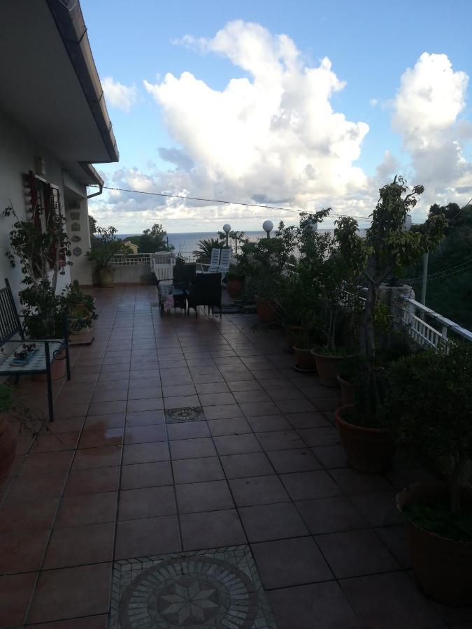 Hotel La Casa Delle Delizie à Messine Extérieur photo